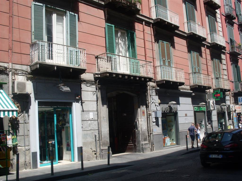 Quadrilocale in Corso Vittorio Emanuele 470 in zona Avvocata a Napoli