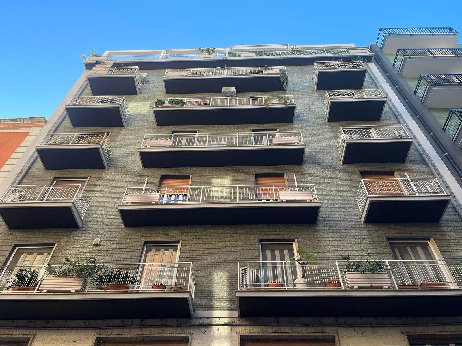 Appartamento abitabile in zona Murat a Bari