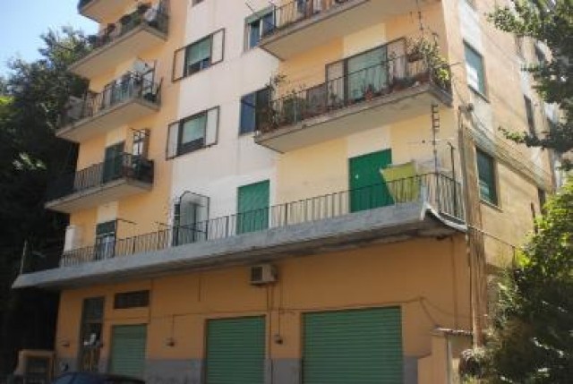 Trilocale in Via Pomponio Leto in zona Fratte a Salerno