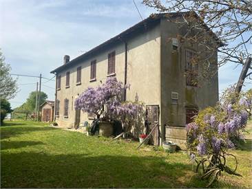 Casa singola in vendita a Conselice Ravenna