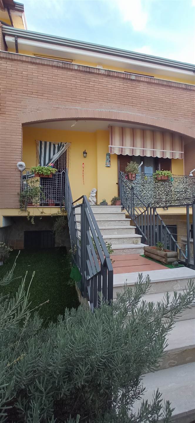 Villa in vendita a Pratola Serra Avellino