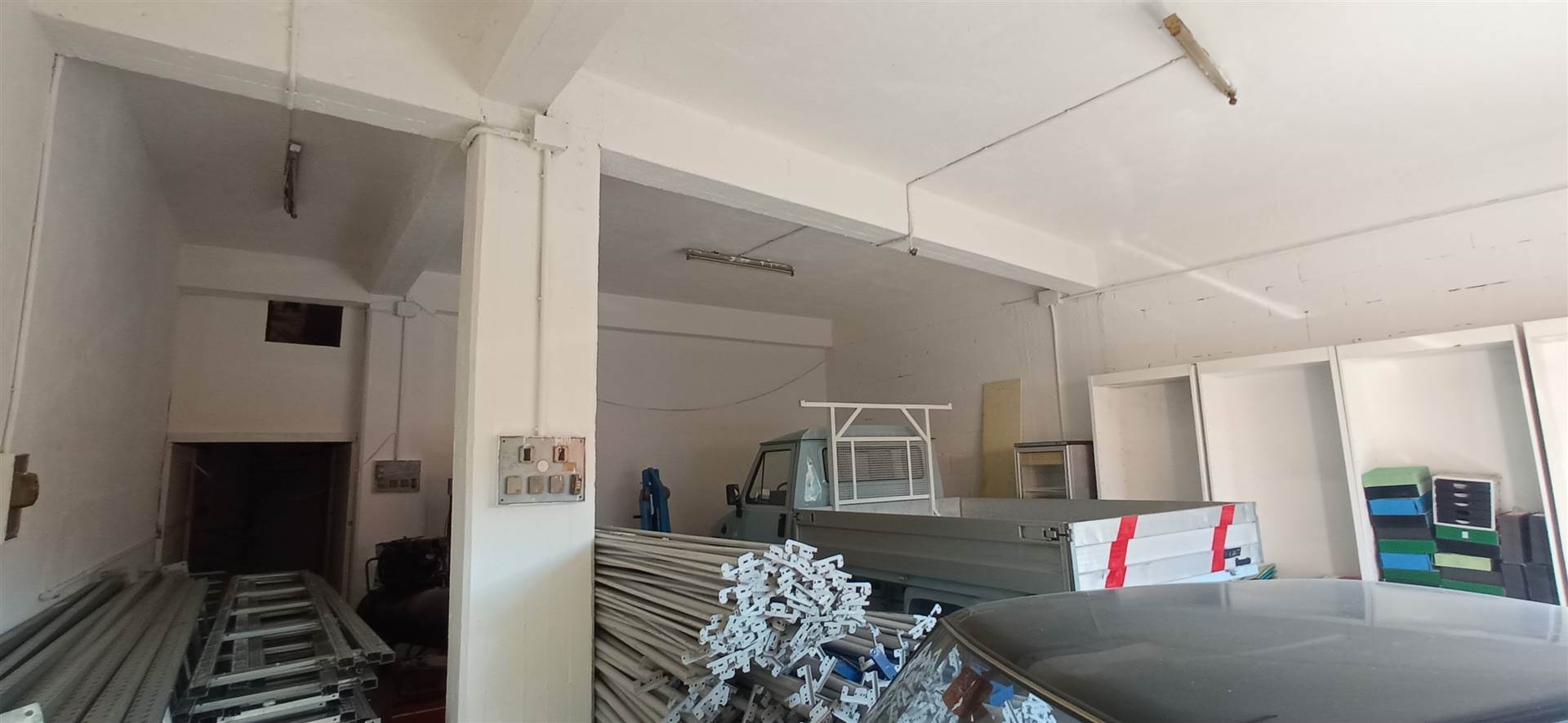 Garage / Posto auto in Piazzetta Cavour in zona Colombo a Avellino