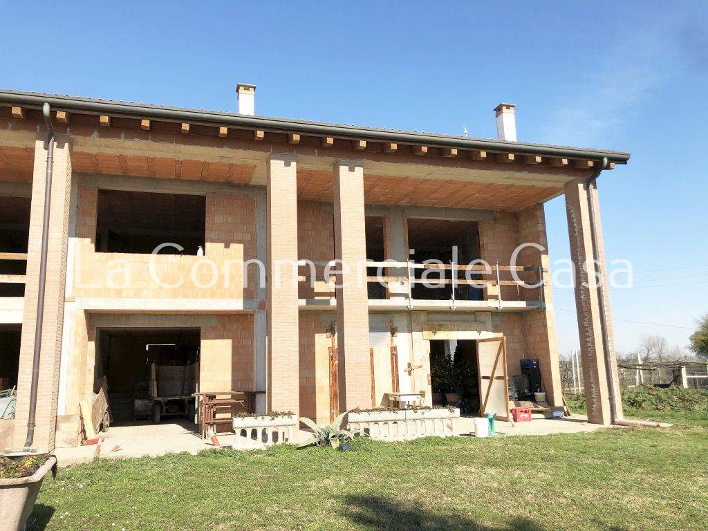 Villa a schiera in ottime condizioni in zona Peseggia a Scorze'