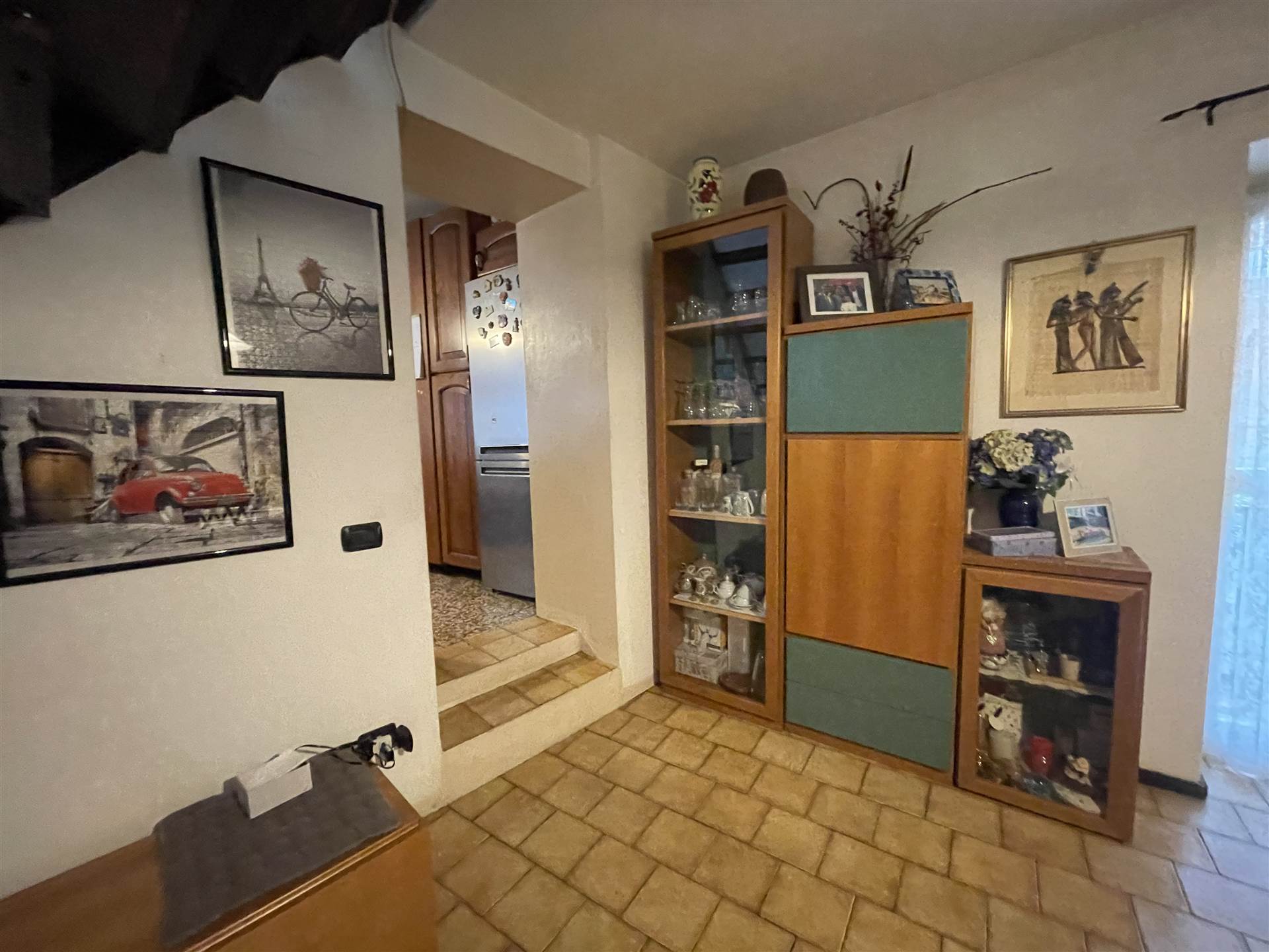URGNANO, Apartment for sale of 92 Sq. mt., Good condition, Heating Individual heating system, Energetic class: G, placed at 1° on 2, composed by: 3 
