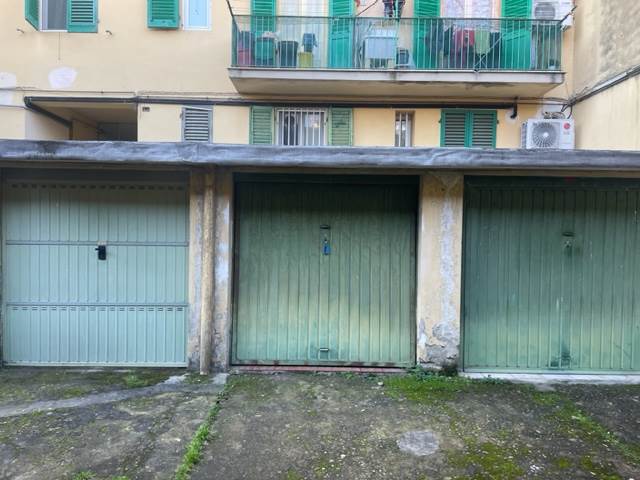 Foto - Garage In Vendita Firenze