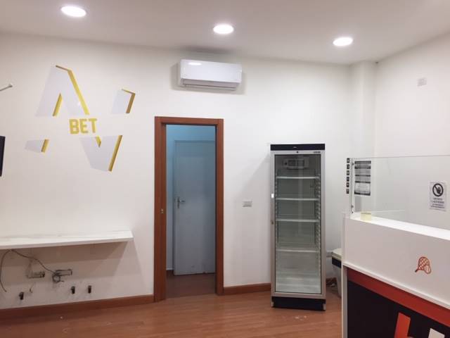 CASTELLAMMARE DI STABIA, Shop for rent of 30 Sq. mt., Energetic class: G, composed by: , 1 Bathroom, Price: € 550