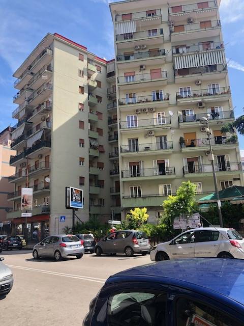 CASTELLAMMARE DI STABIA, Apartment for sale of 190 Sq. mt., Habitable, Heating Individual heating system, Energetic class: G, placed at 2°, composed 