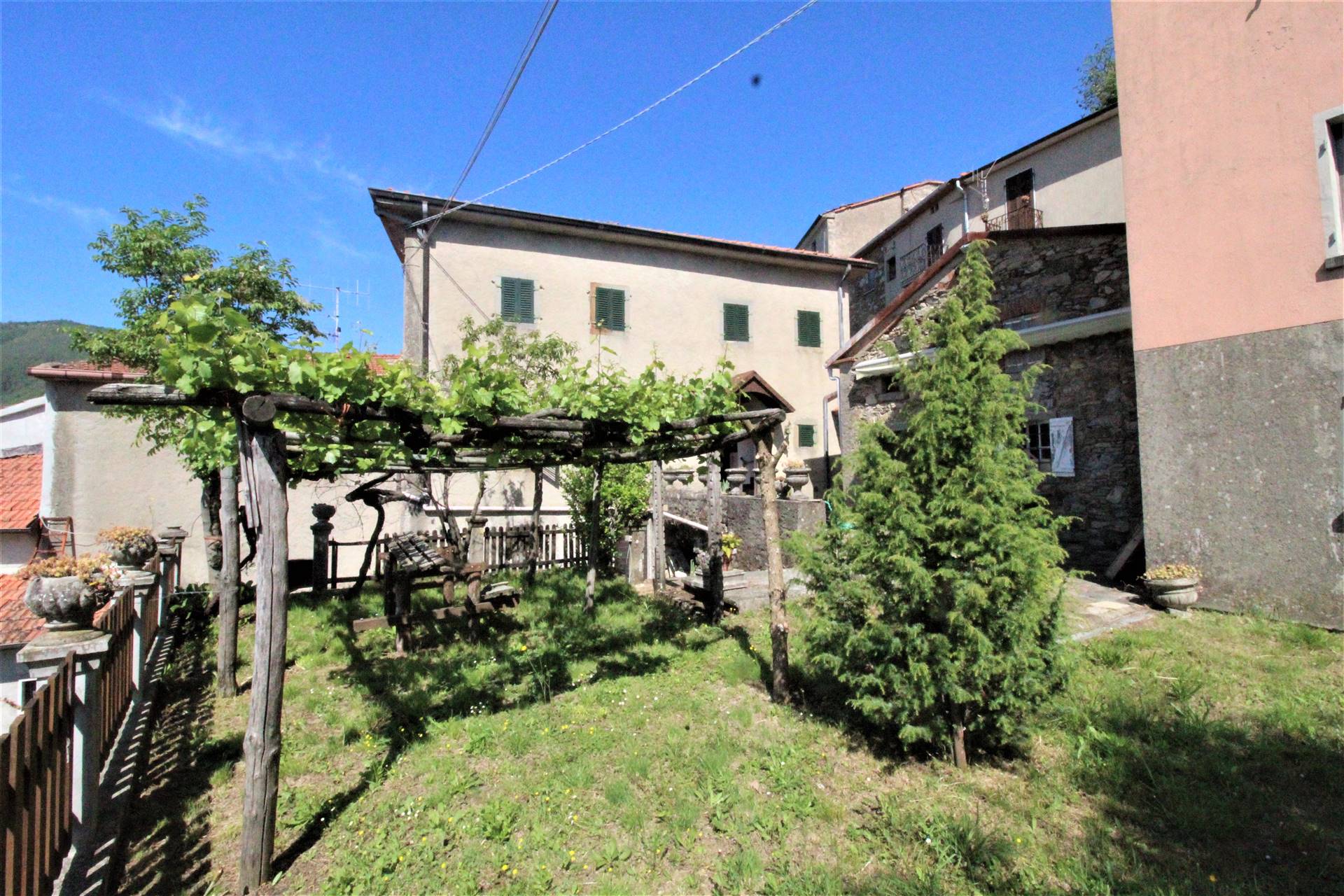 Casa singola in vendita a Mulazzo Massa Carrara Canossa