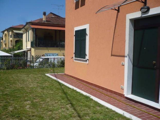 Villa a schiera in vendita a Bolano La Spezia Ceparana