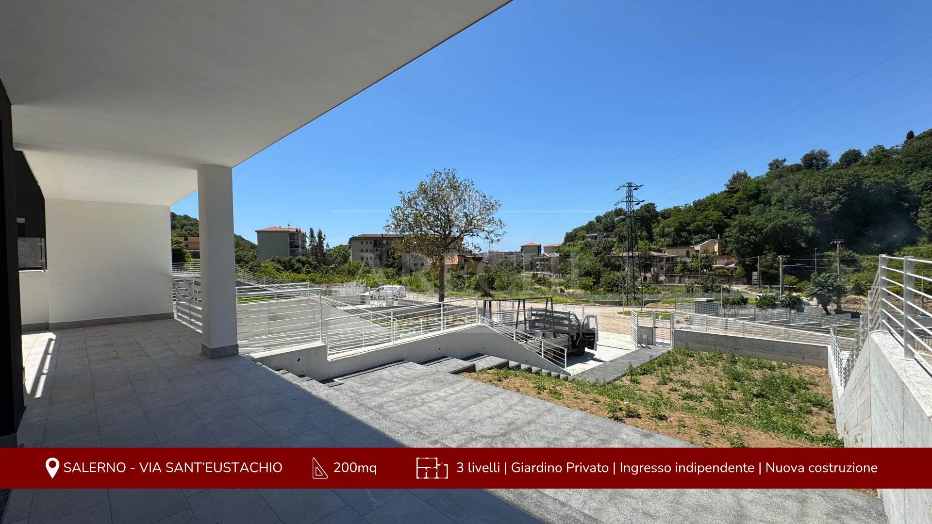 Ingresso con cancello privato
