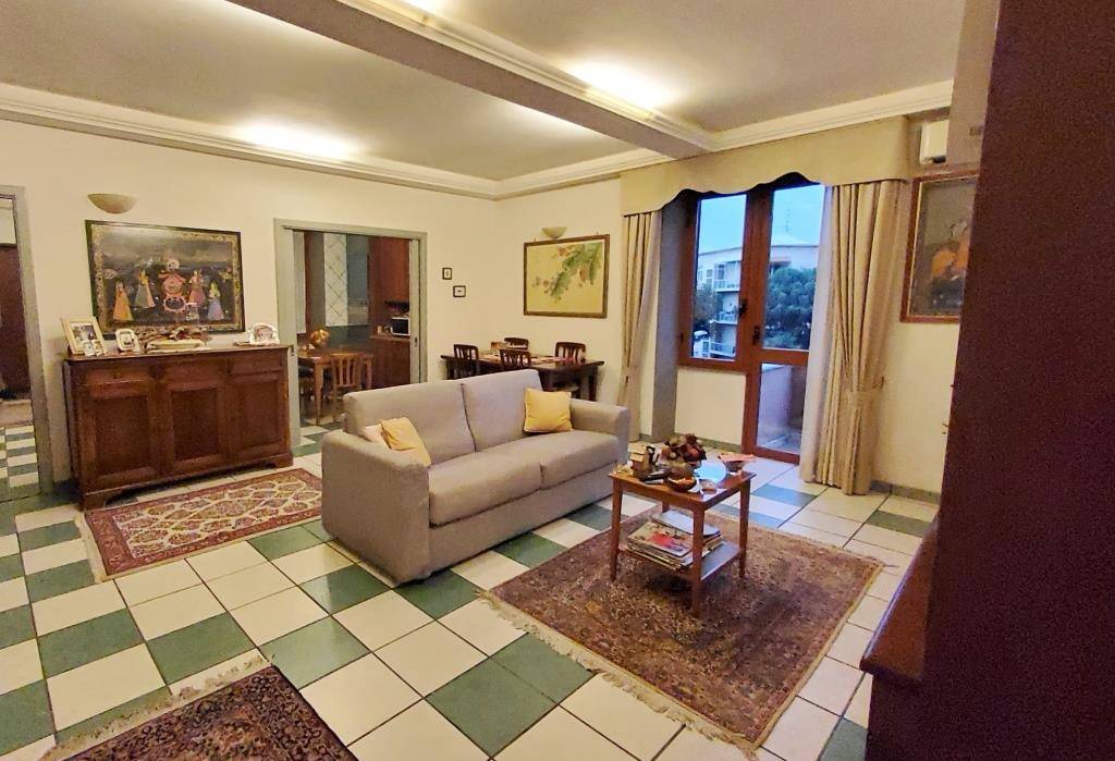 Appartamento in vendita a Cagliari Via Della Pineta