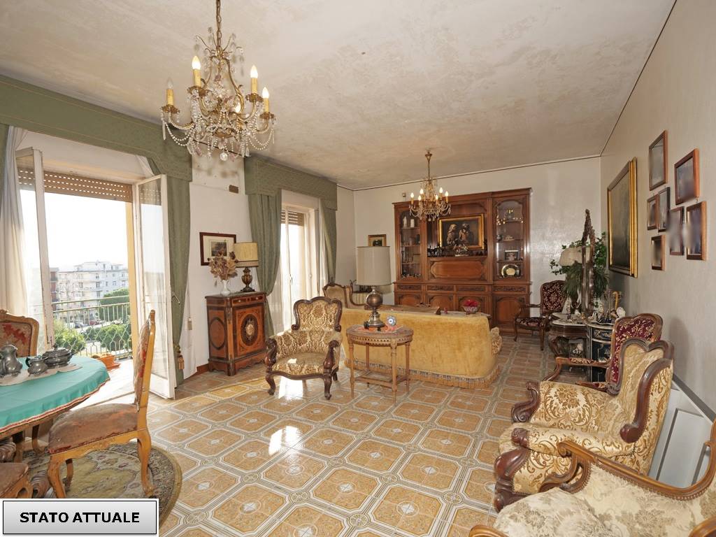 Cari amanti della casa, se state cercando un nuovo appartamento in una zona centrale e altamente servita di Catania, questo annuncio potrebbe essere 