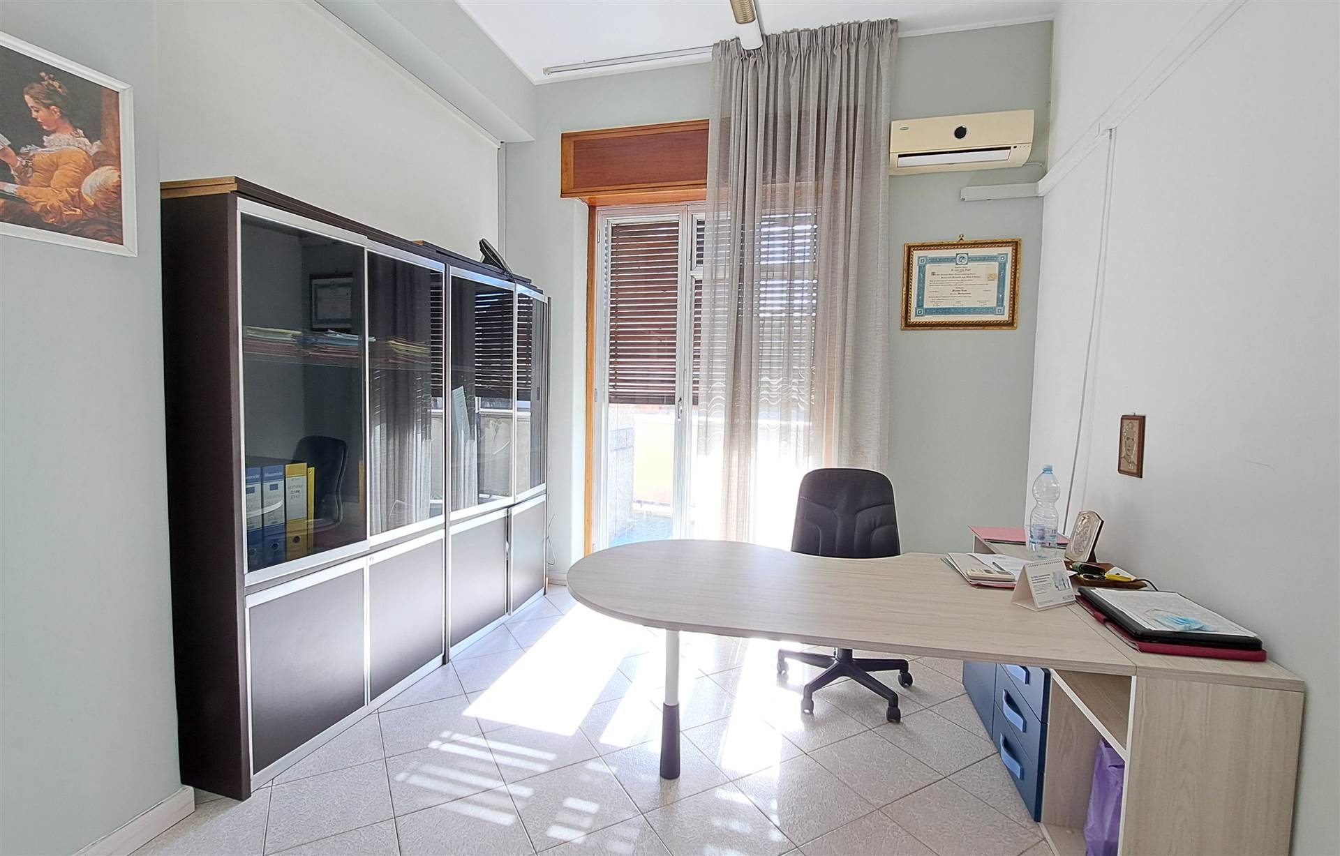PIAZZA STESICORO / CORSO SICILIA, CATANIA, Office for sale of 240 Sq. mt., Good condition, Heating Individual heating system, Energetic class: F, 