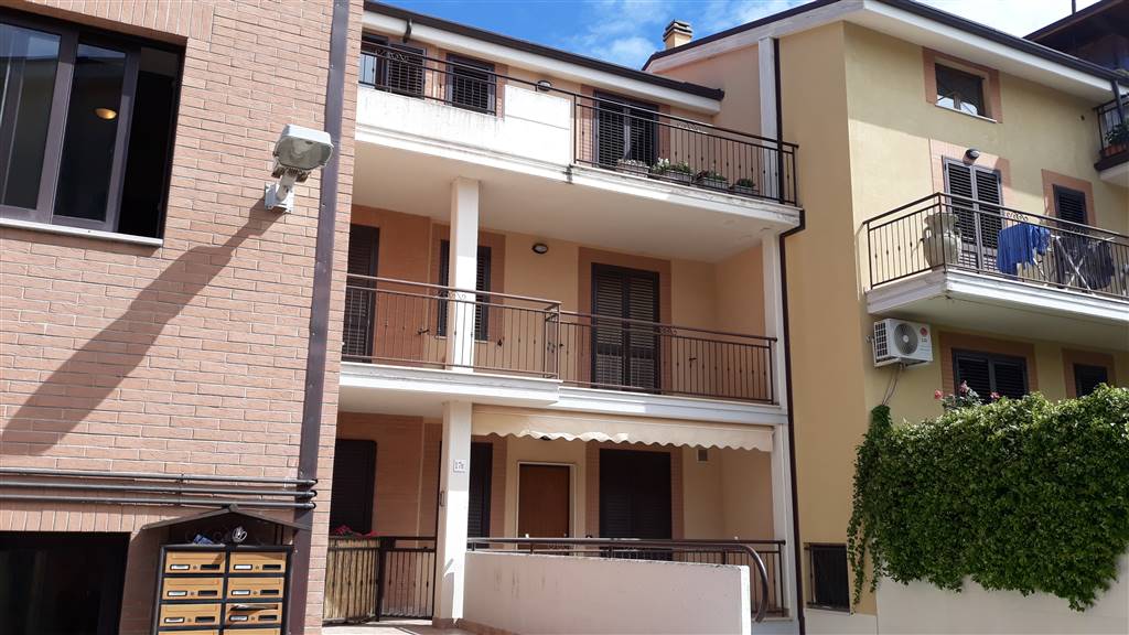 VASTO, Apartment for sale of 110 Sq. mt., New construction, Heating Individual heating system, Energetic class: G, Epi: 0 kwh/m2 year, composed by: 5 