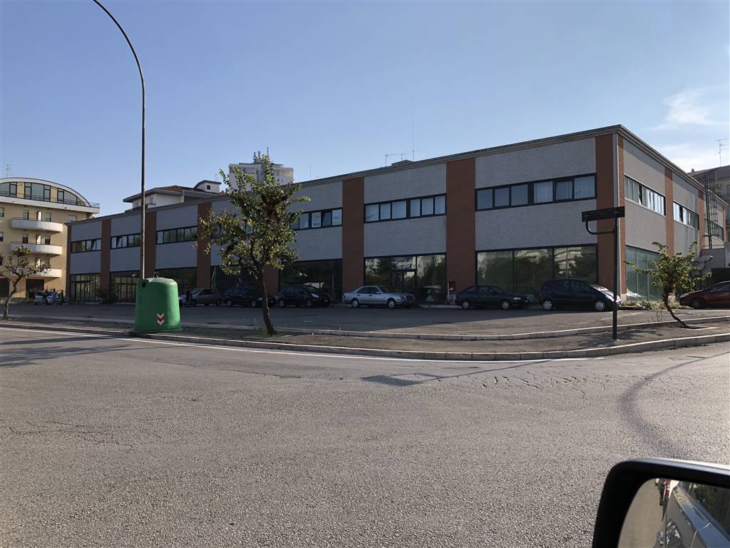 PERIFERIA, VASTO, Office for sale of 50 Sq. mt., New construction, Heating Individual heating system, Energetic class: G, Epi: 0 kwh/m3 year, placed 