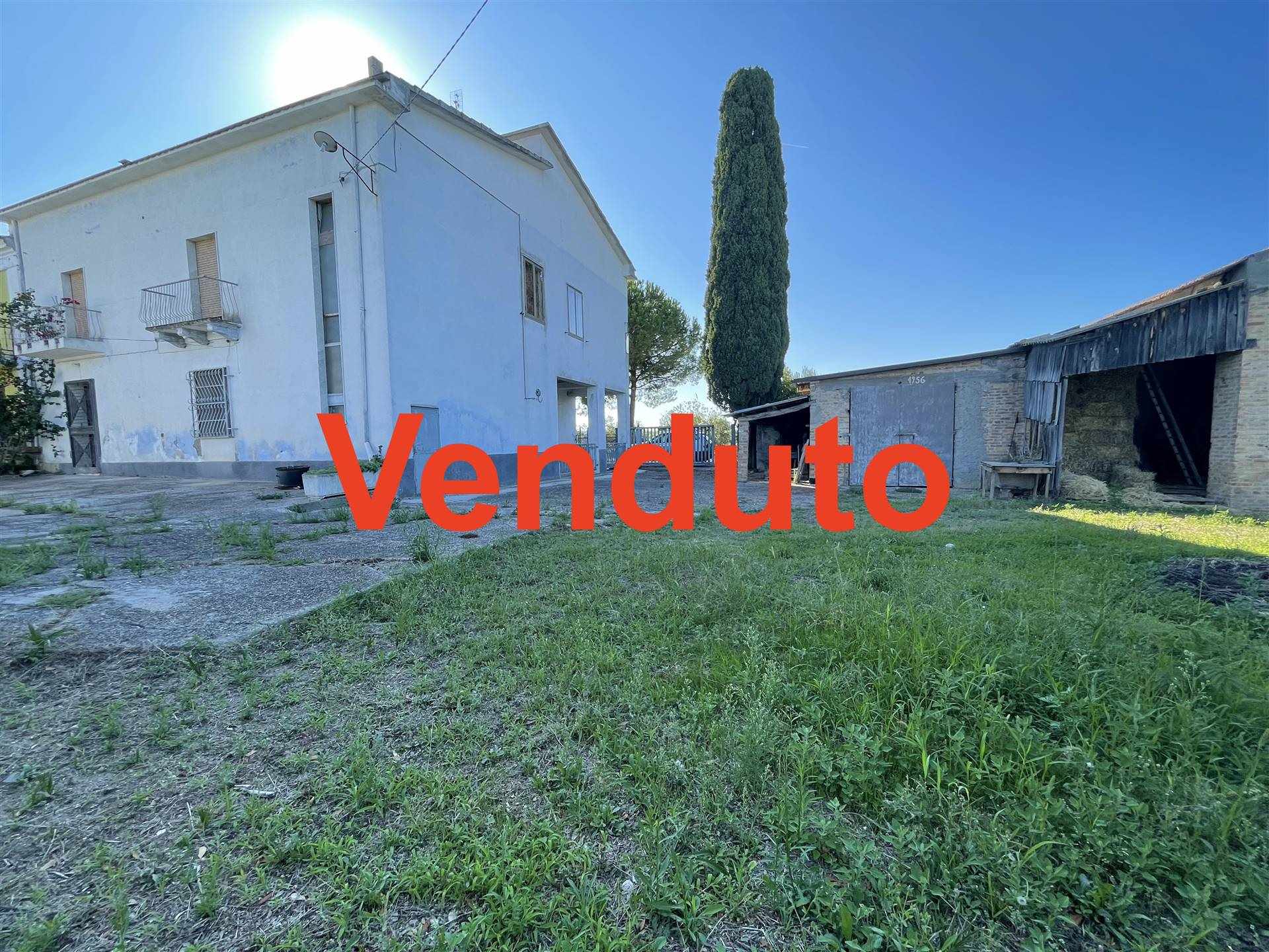 PAGLIARELLI, VASTO, Homestead for sale of 240 Sq. mt., Habitable, Heating Non-existent, Energetic class: G, Epi: 1 kwh/m2 year, placed at 1° on 2, 
