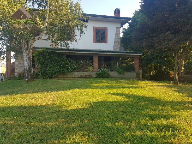 Villa in vendita a Porcari Lucca Porcari Padule
