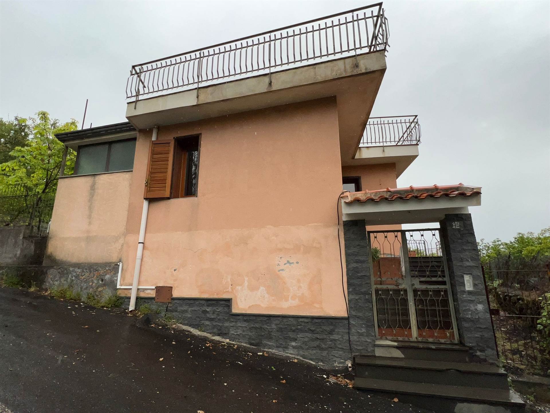 Casa singola in vendita a Zafferana Etnea Catania