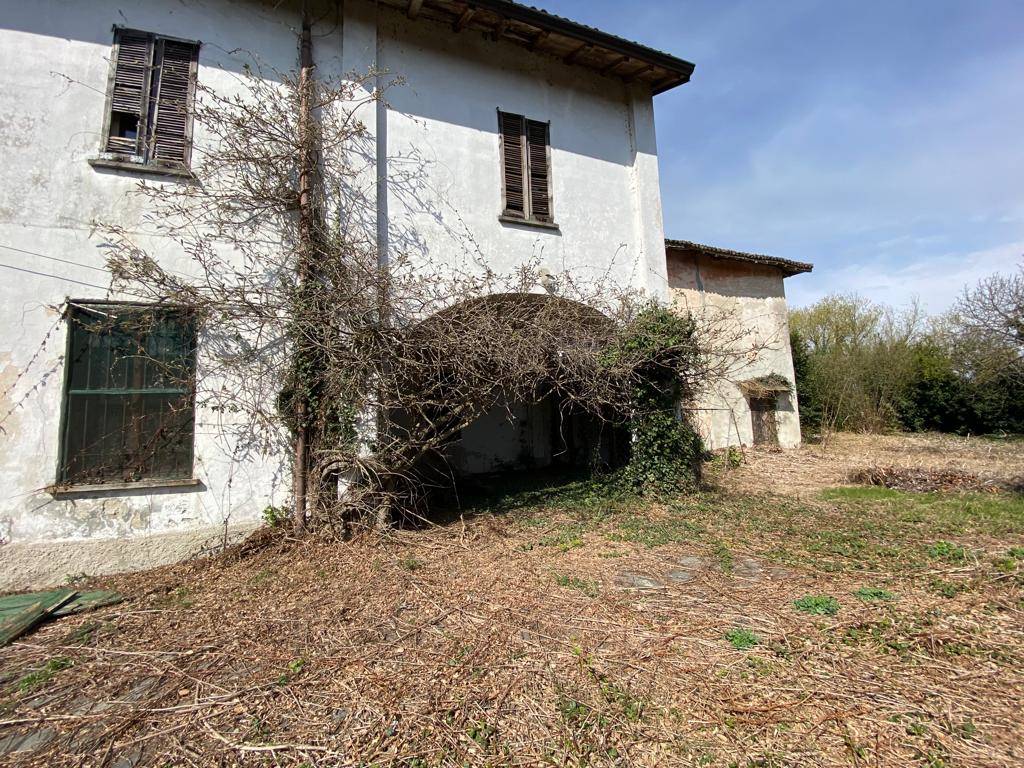 Rustico casale in vendita a Zerbolo' Pavia