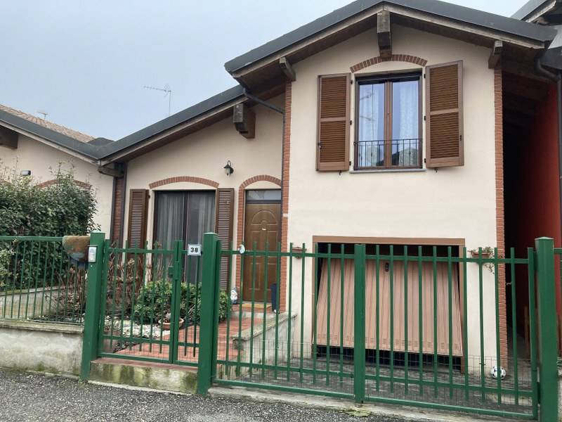 Villa in vendita a Tromello Pavia