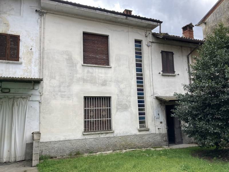Casa semi indipendente in vendita a Gambolo' Pavia
