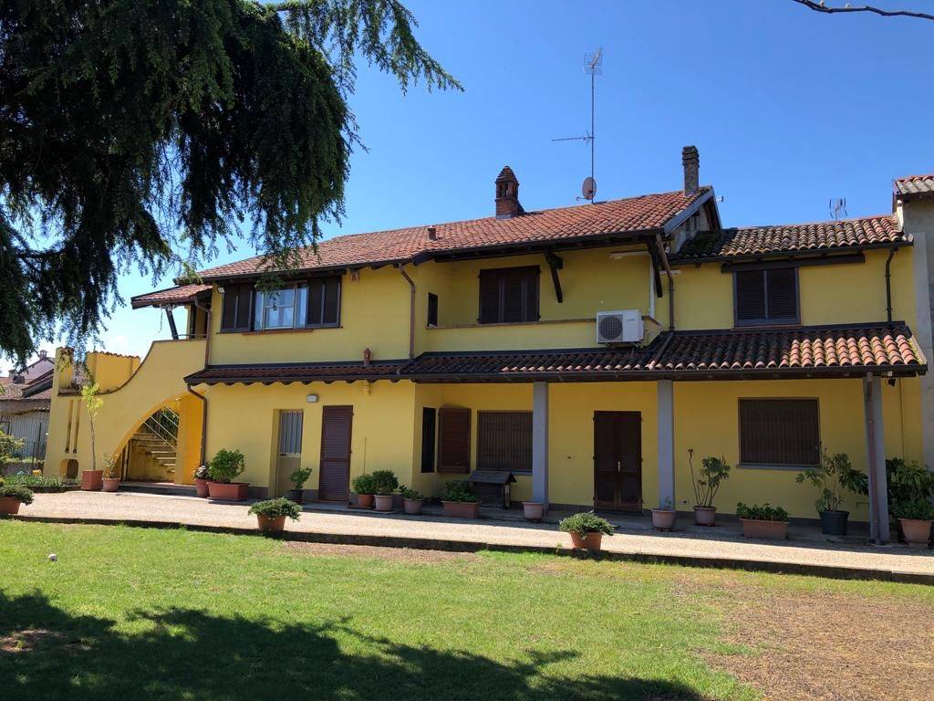 Casa singola in vendita a Pieve Albignola Pavia