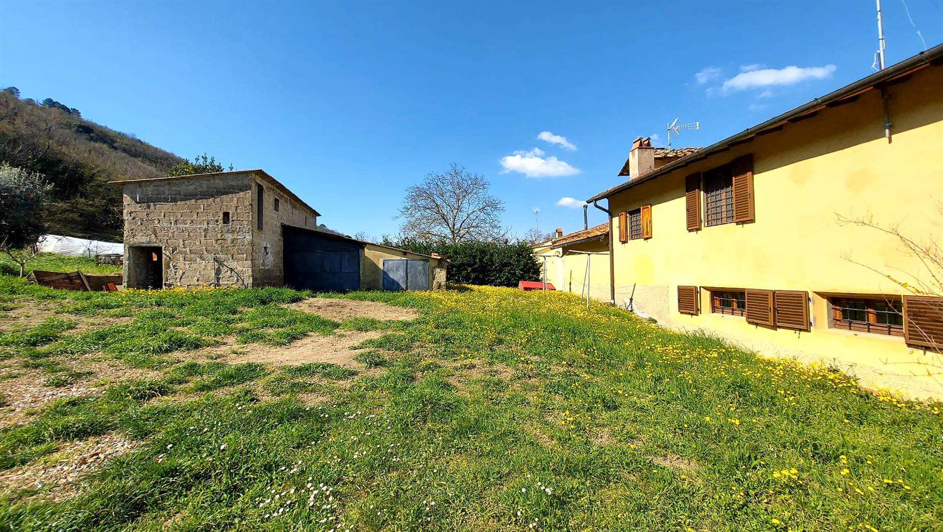 GUALCHIERE DI REMOLE, BAGNO A RIPOLI, Farmhouse for sale of 430 Sq. mt., Habitable, Heating Individual heating system, Energetic class: G, Epi: 230 