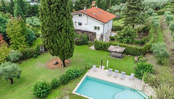 Villa in vendita a Camaiore Lucca Capezzano Pianore