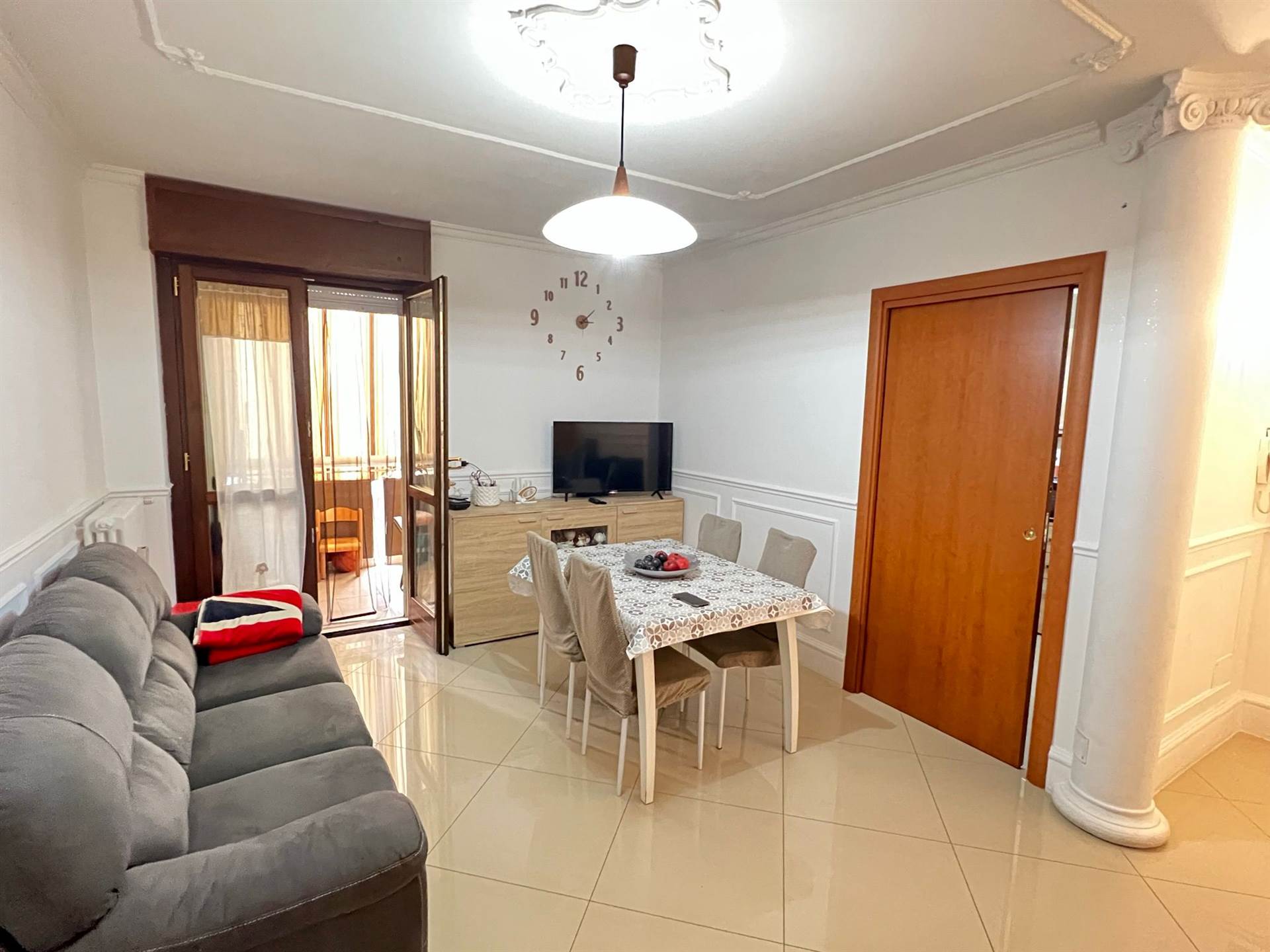 CAPO SCARDICCHIO, OSPEDALE SAN PAOLO, BARI, Apartment for sale of 80 Sq. mt., Excellent Condition, Heating Individual heating system, placed at 7° on 