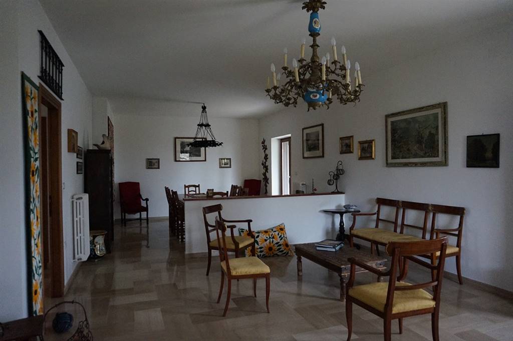 Soggiorno piano terra Soggiorno piano terra