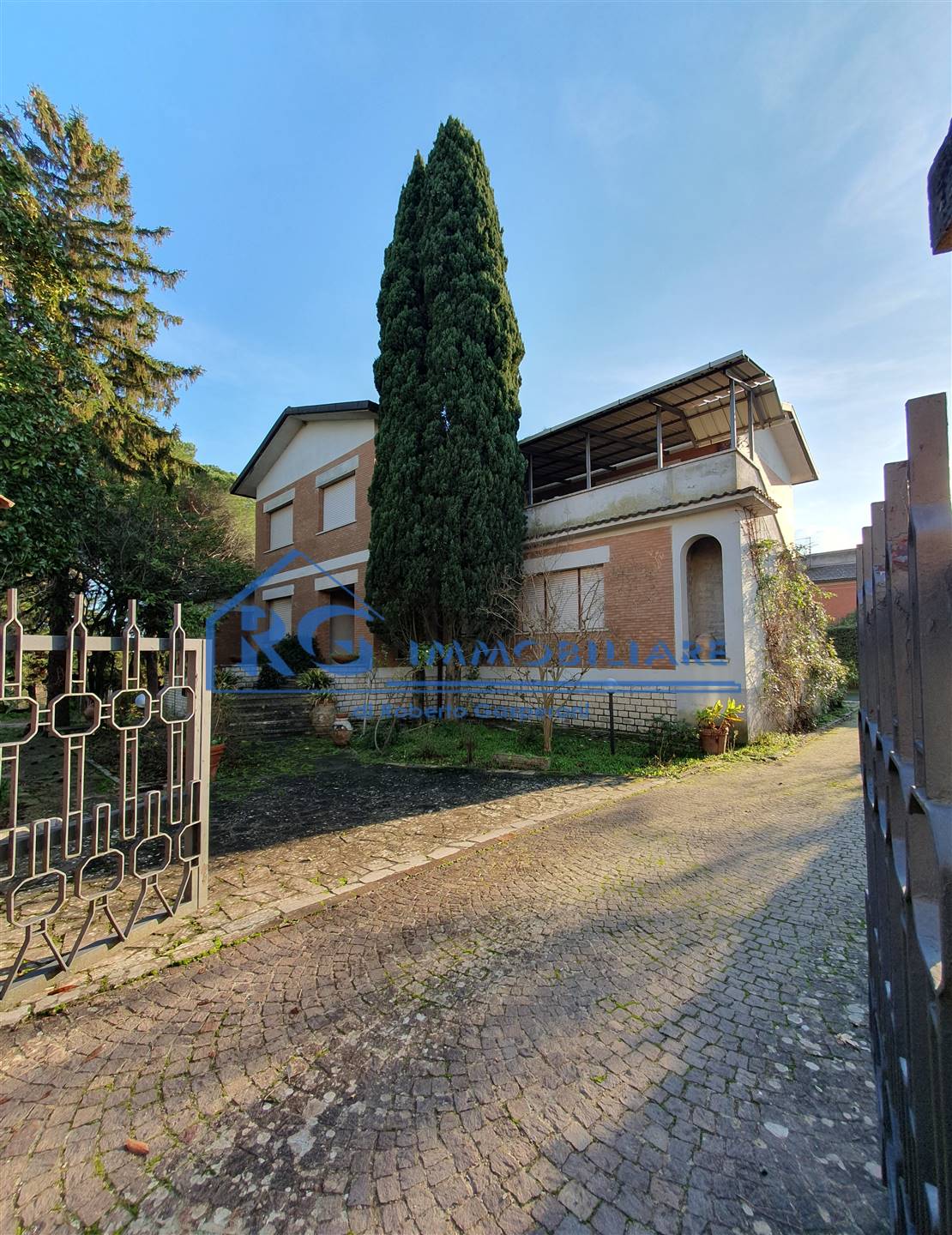 Villa in Via g. Matteotti a Civitella D'Agliano