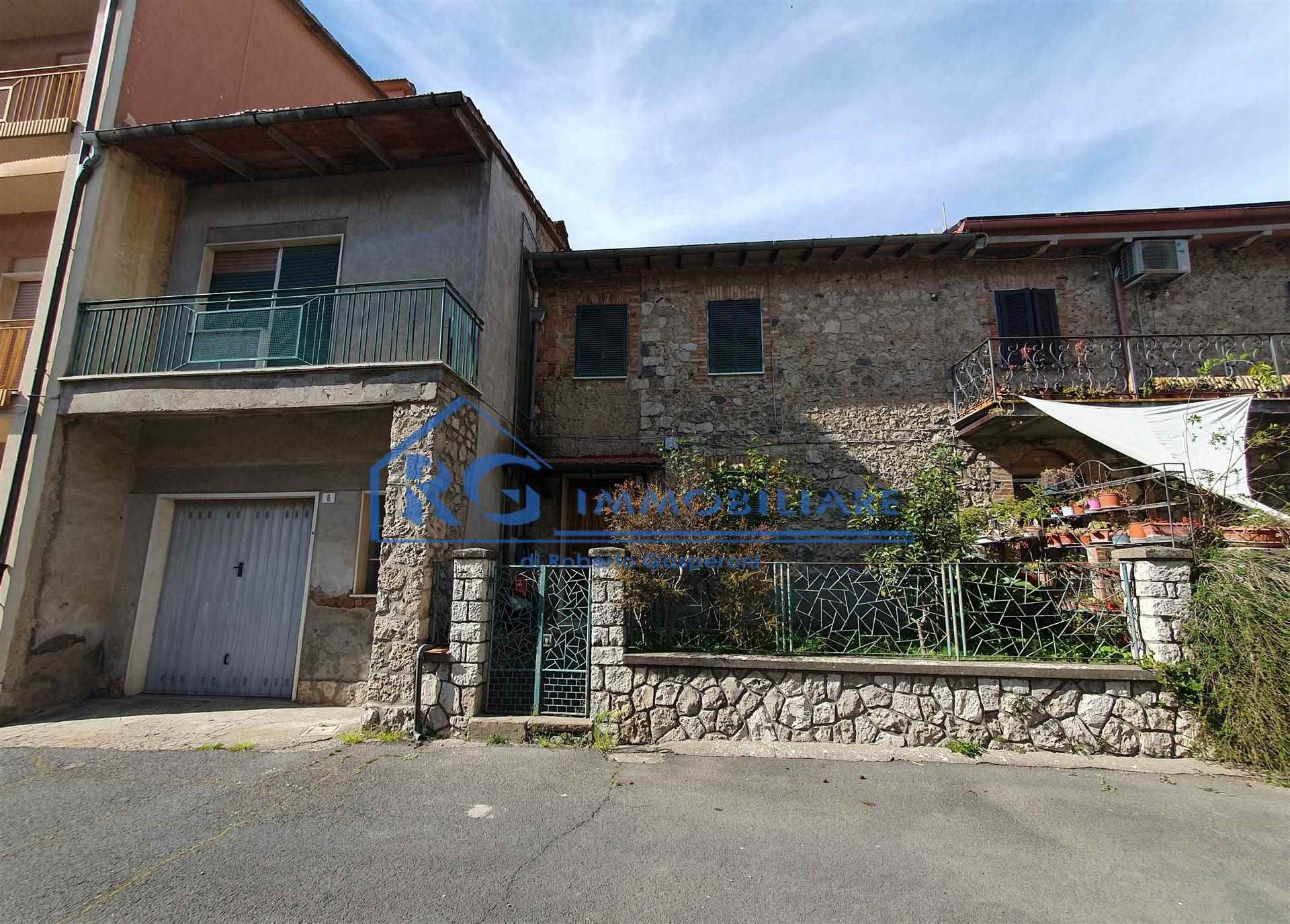 Appartamento in Via Cesare Battisti a Castiglione in Teverina