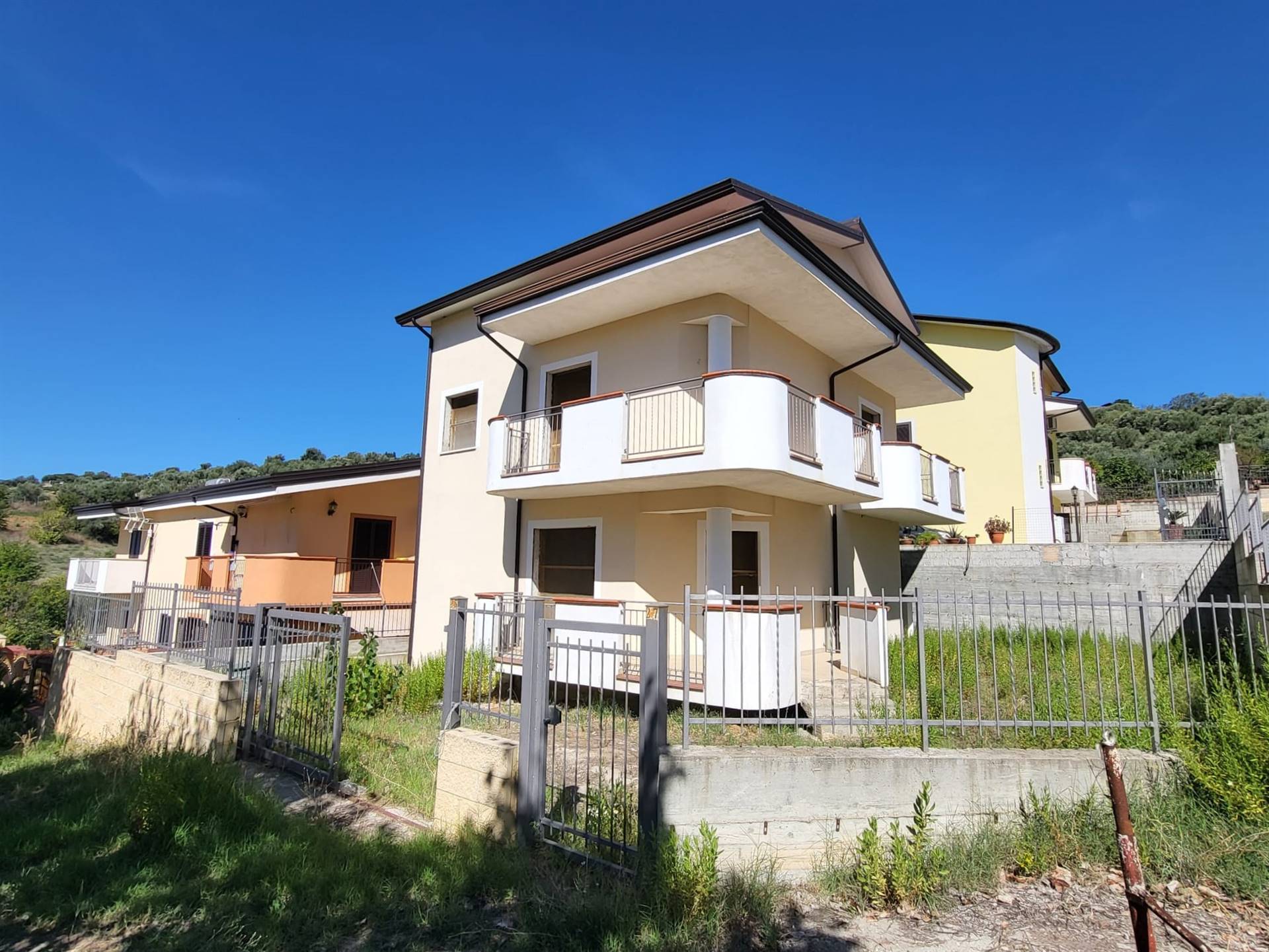 STAZIONE DI MONTALTO, MONTALTO UFFUGO, Villa for sale of 130 Sq. mt., New construction, Heating Individual heating system, placed at Ground on 2, 