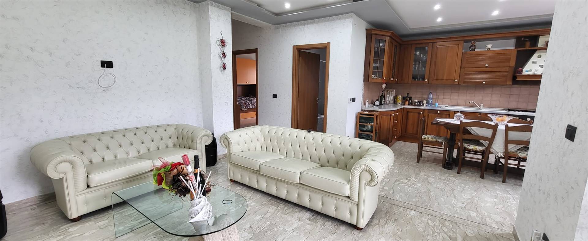 LUZZI, Apartment for sale of 114 Sq. mt., Excellent Condition, Energetic class: G, composed by: 3 Rooms, 2 Bedrooms, 1 Bathroom, Double Box, Balcony, 