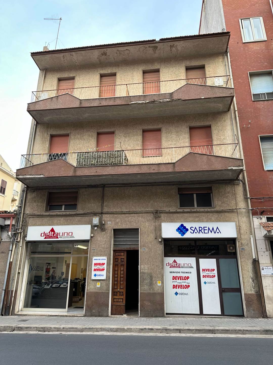 VIA CARDUCCI, RAGUSA, Palace for sale of 496 Sq. mt., Habitable, Heating Individual heating system, Energetic class: G, Epi: 275 kwh/m2 year, placed 