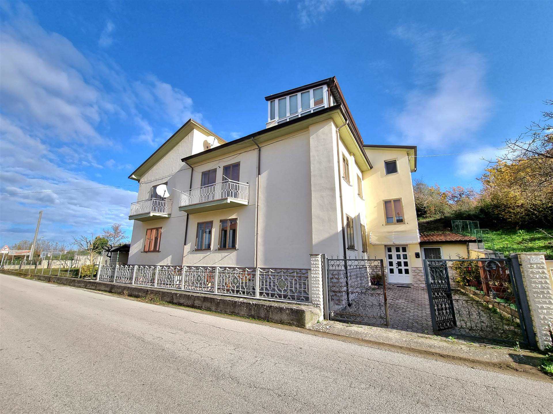 Casa singola in Via Polcari Rastiello a Montefalcione