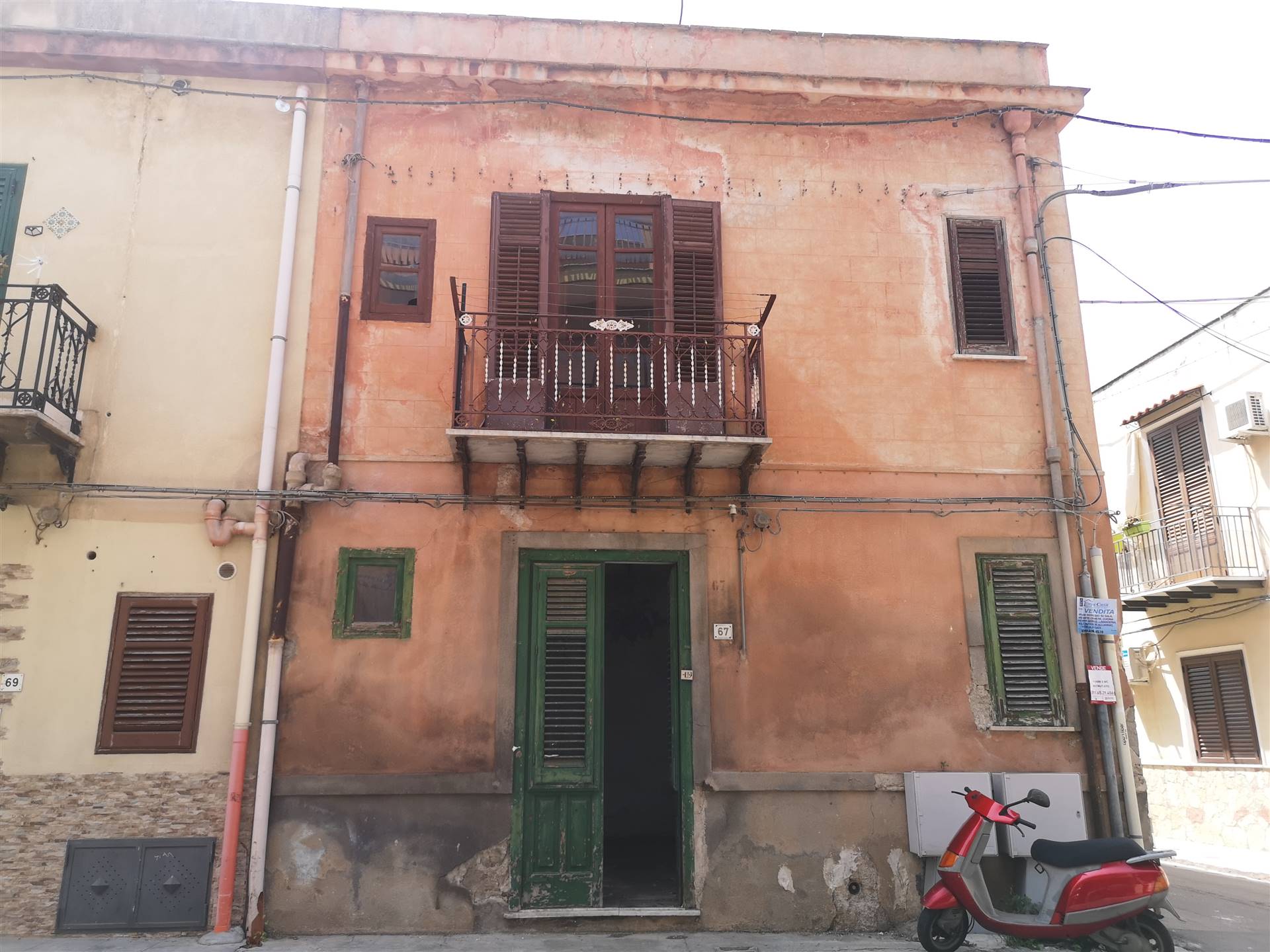 Appartamento indipendente in Via Belmonte Chiavelli 67 in zona Chiavelli a Palermo