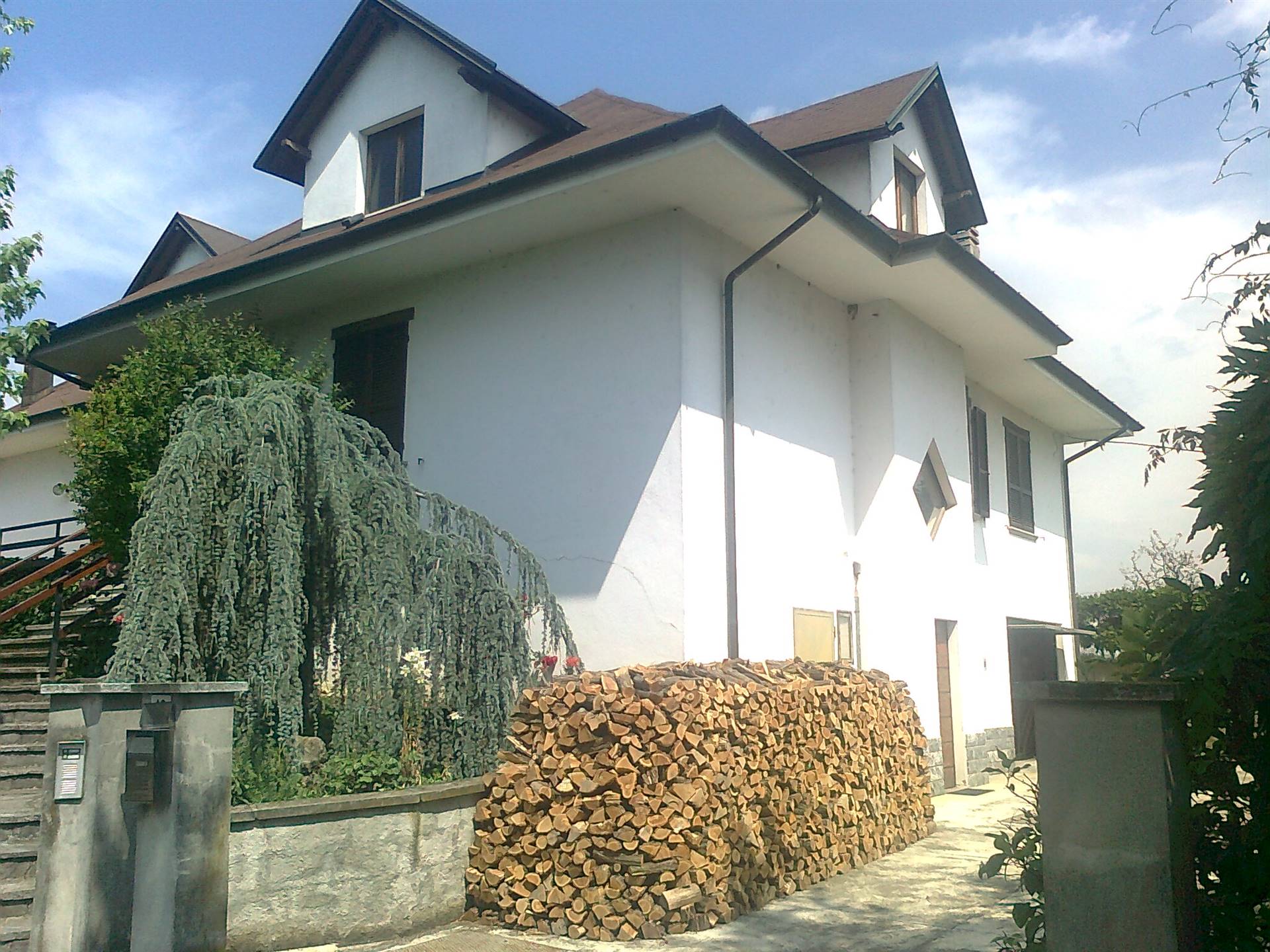 Villa in vendita a Agazzano Piacenza Sarturano