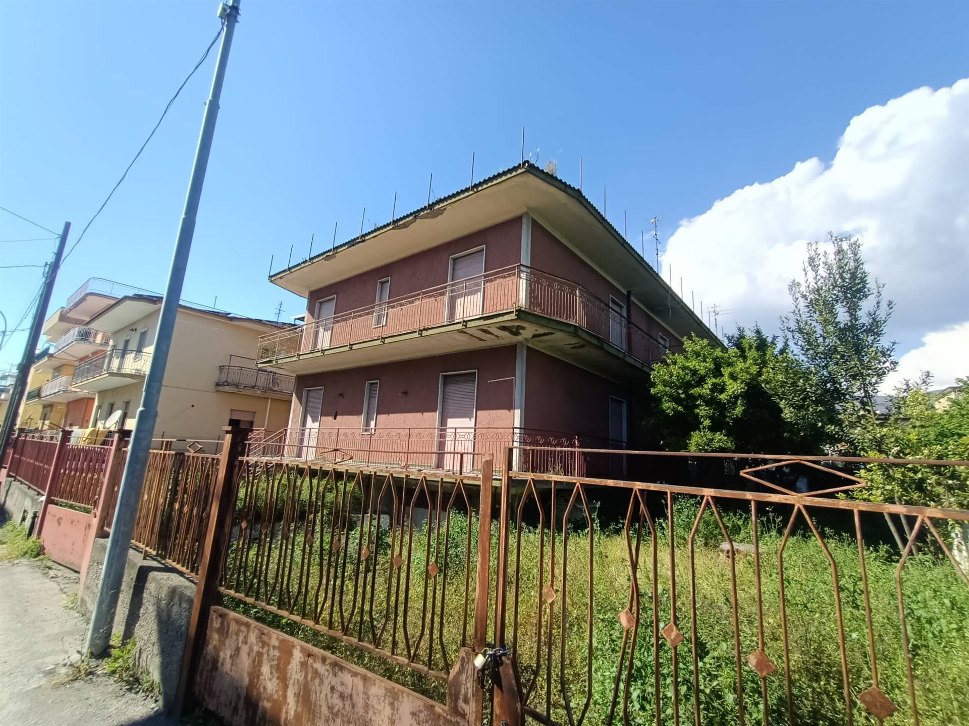 Palazzo in Via Risorgimento a Striano