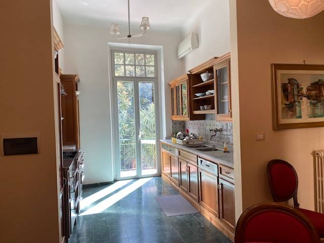 COMUNALE, FIRENZE, Apartment for sale, Good condition, Heating Individual heating system, Energetic class: G, placed at 1° on 4, composed by: 8 Rooms,
