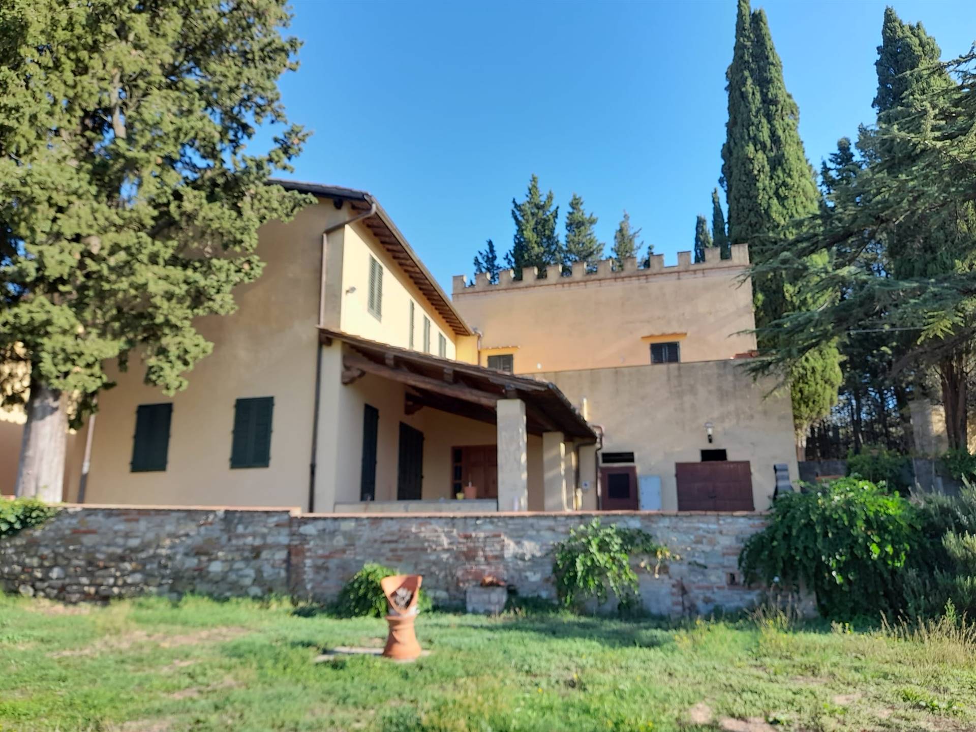 IMPRUNETA, Farmhouse for rent of 400 Sq. mt., Restored, Heating Individual heating system, Energetic class: G, placed at Ground on 2, composed by: 6 