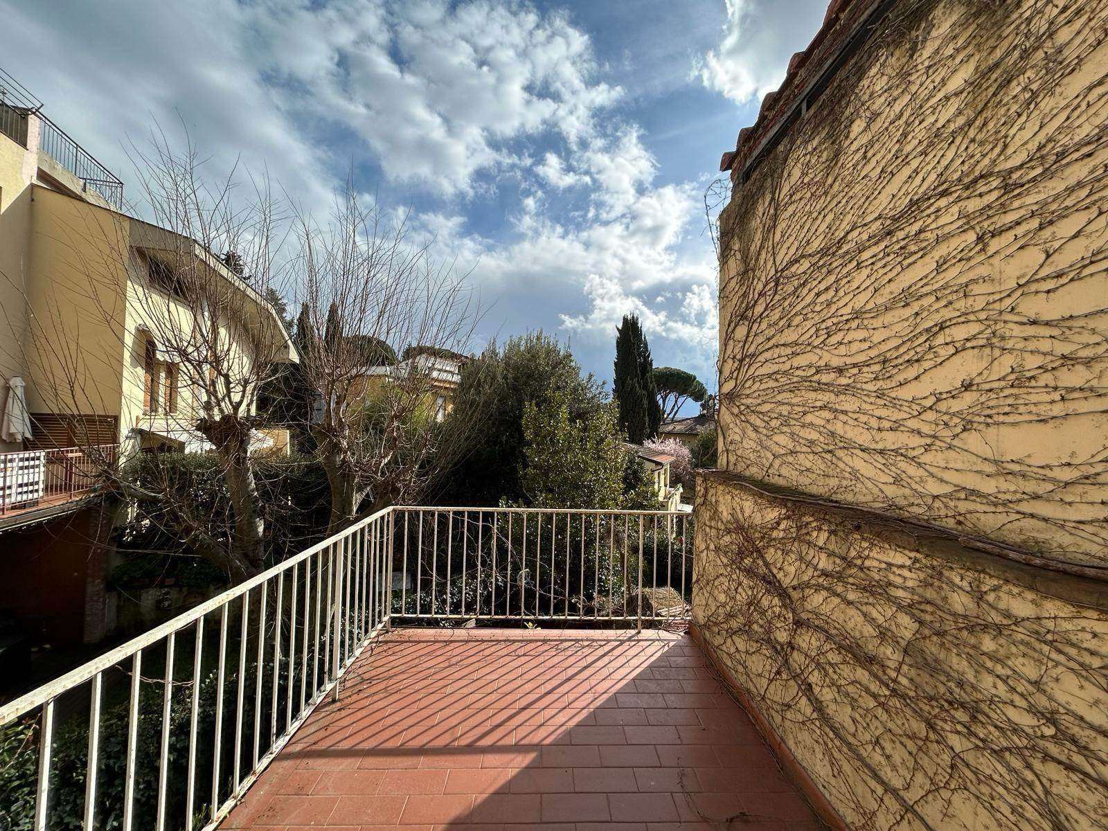 LIBERTÀ, FIRENZE, Apartment for sale of 155 Sq. mt., Excellent Condition, Heating Individual heating system, Energetic class: E, placed at 1° on 2, 