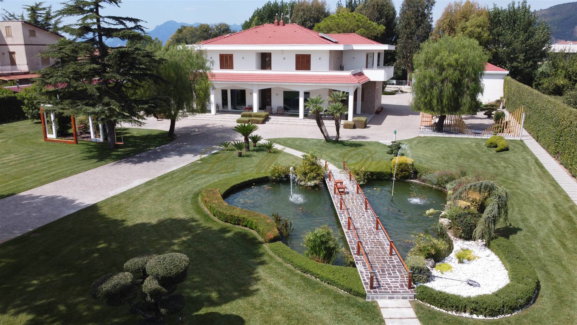 Villa bifamiliare in vendita a Pontecagnano Faiano Salerno