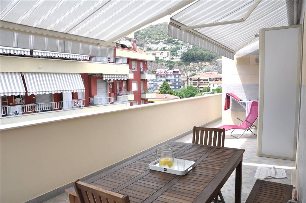 VENTIMIGLIA, Apartment for the vacation for rent of 75 Sq. mt., Excellent Condition, Heating Individual heating system, Energetic class: G, placed at 