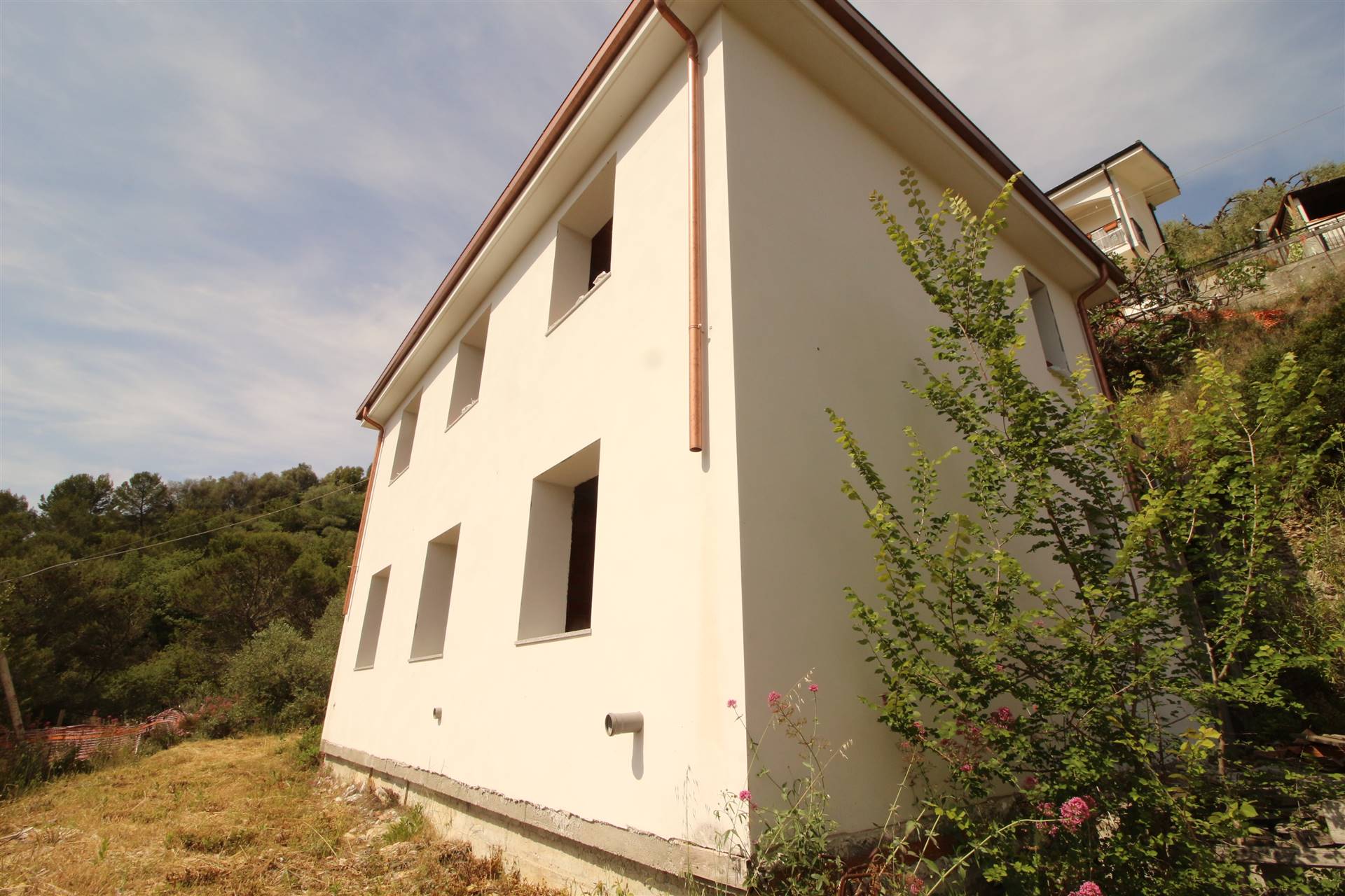 CAMPOROSSO, Detached house for sale of 150 Sq. mt., New construction, Heating Individual heating system, Energetic class: Not subject, composed by: 8 
