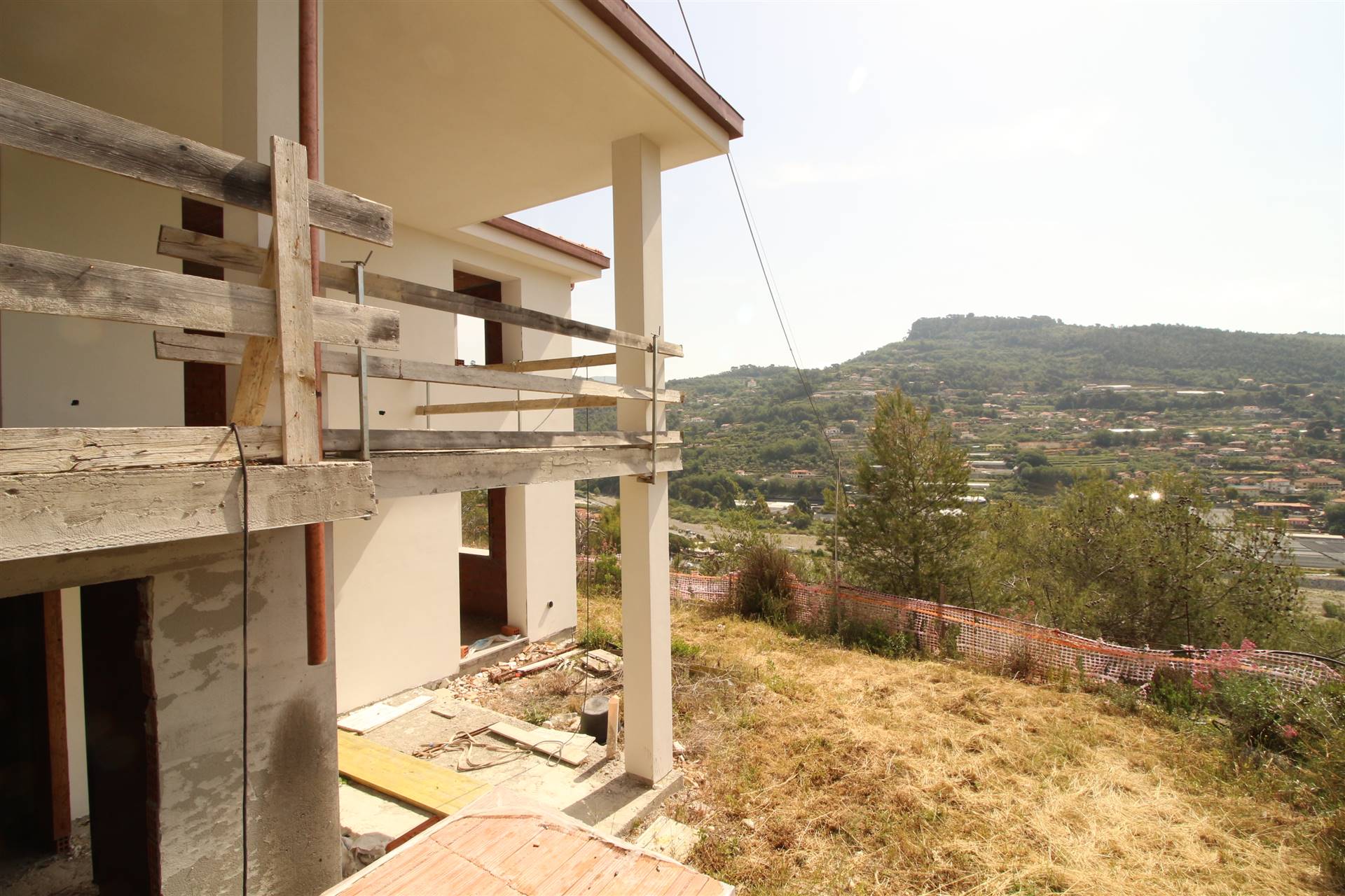 CAMPOROSSO, Single house for sale of 150 Sq. mt., New construction, Heating Individual heating system, Energetic class: Not subject, composed by: 8 