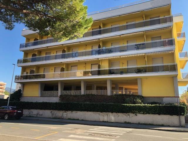 VENTIMIGLIA, Apartment for sale of 46 Sq. mt., Good condition, Heating Individual heating system, placed at 2°, composed by: 3 Rooms, Kitchenette, , 