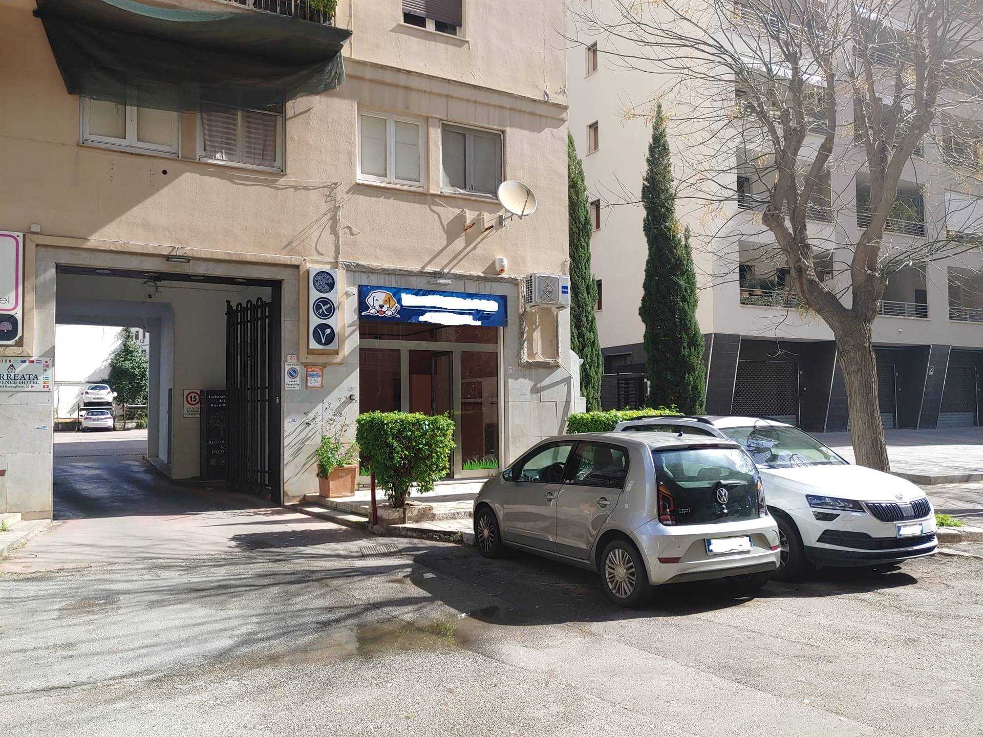 LIBERTÀ, PALERMO, Store for rent of 31 Sq. mt., Energetic class: G, Epi: 175 kwh/m3 year, placed at Ground on 7, composed by: 1 Room, 1 Bathroom, 