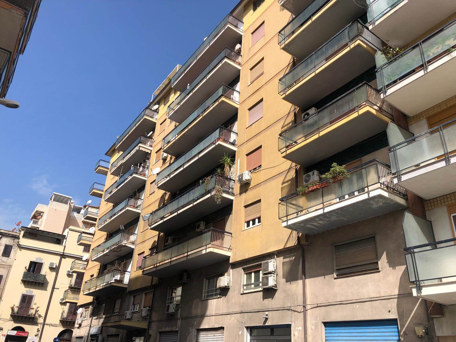 Bilocale in ottime condizioni in zona Cantieri a Palermo