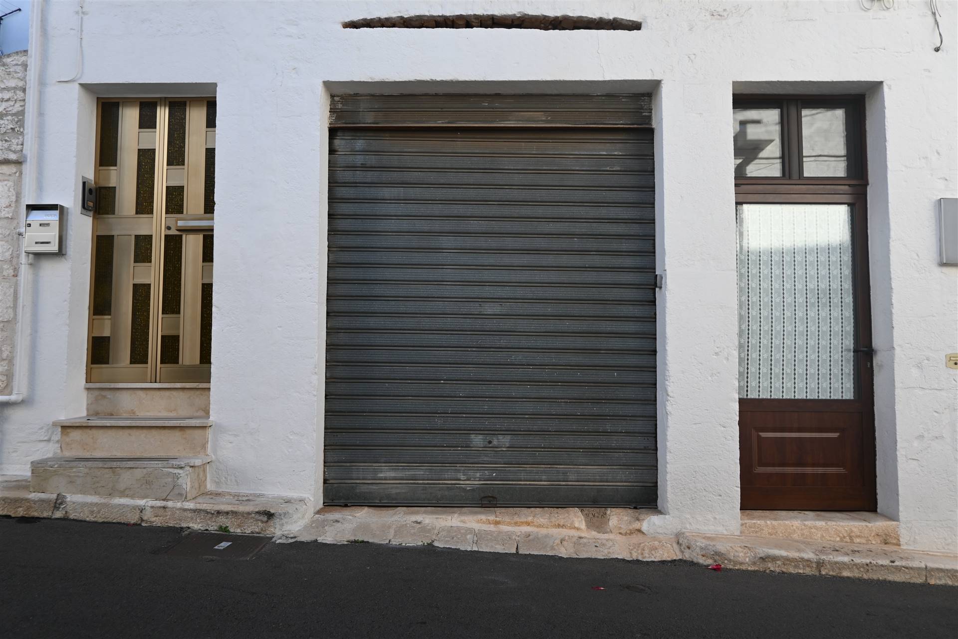 Foto - Garage In Vendita Alberobello